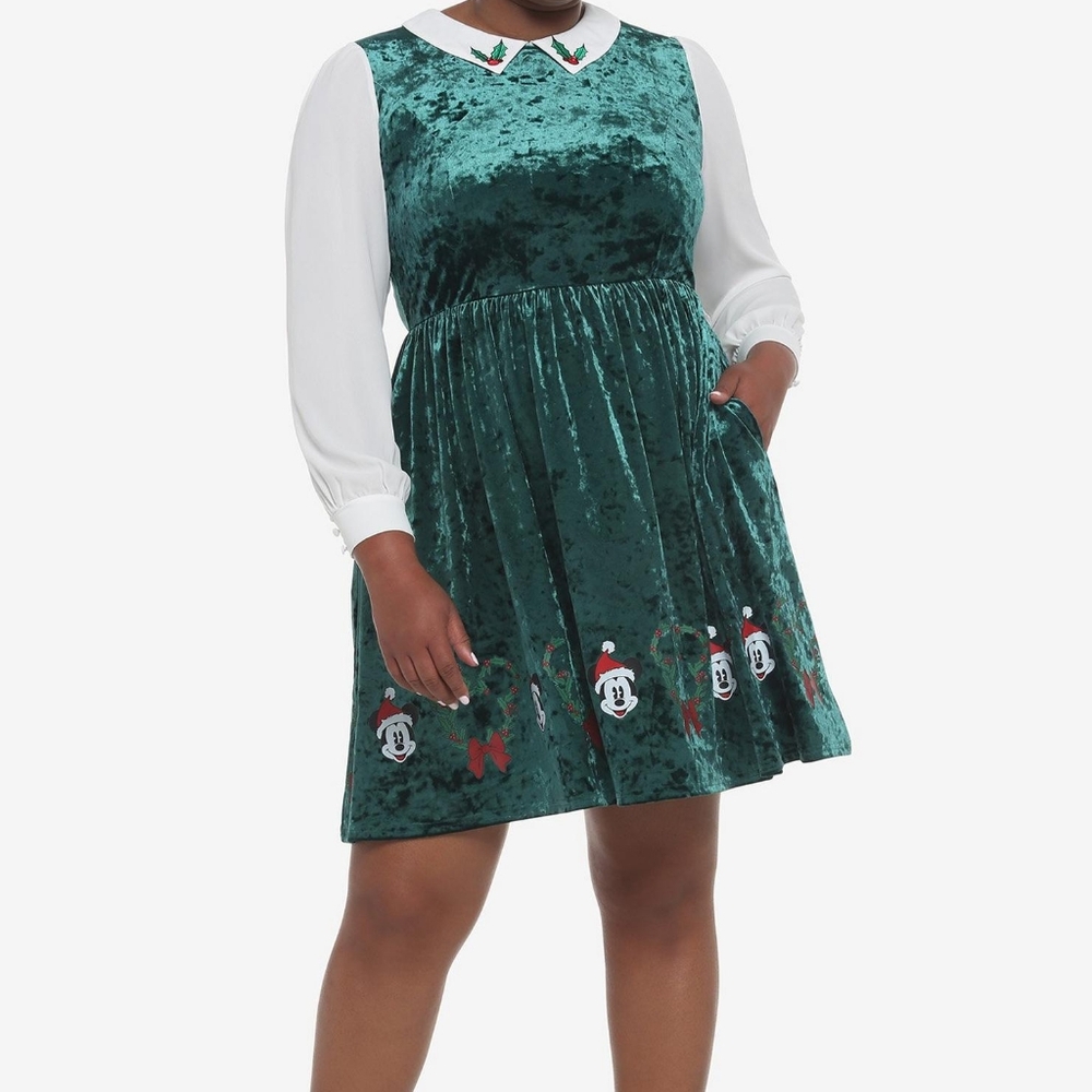 Disney Green Velvet Mini Skirt with Character Design